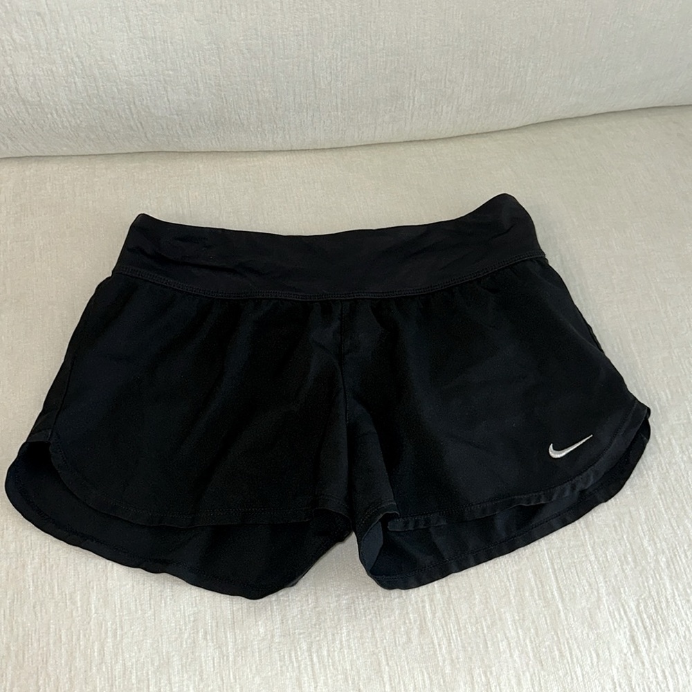 Nike shorts size S